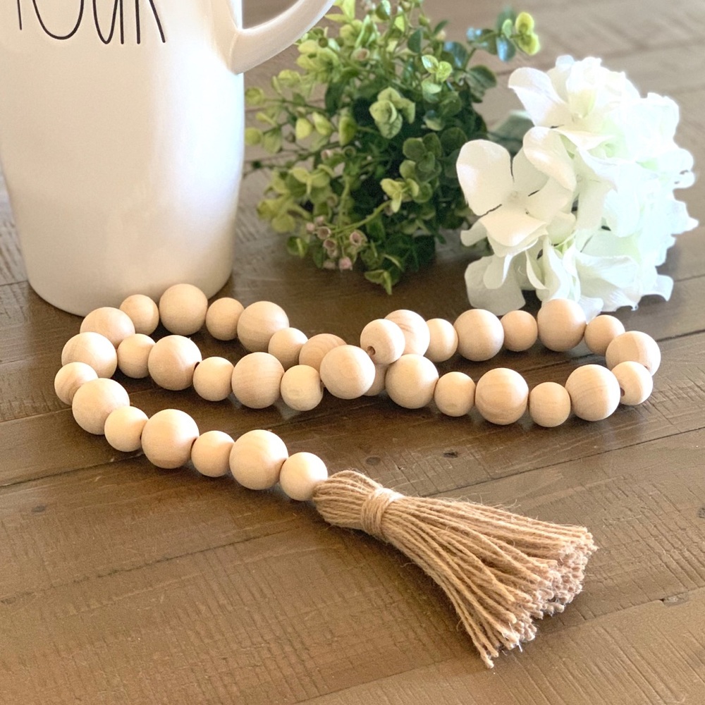 Chic Wood bead garland - Farmhouse Wooden Beads